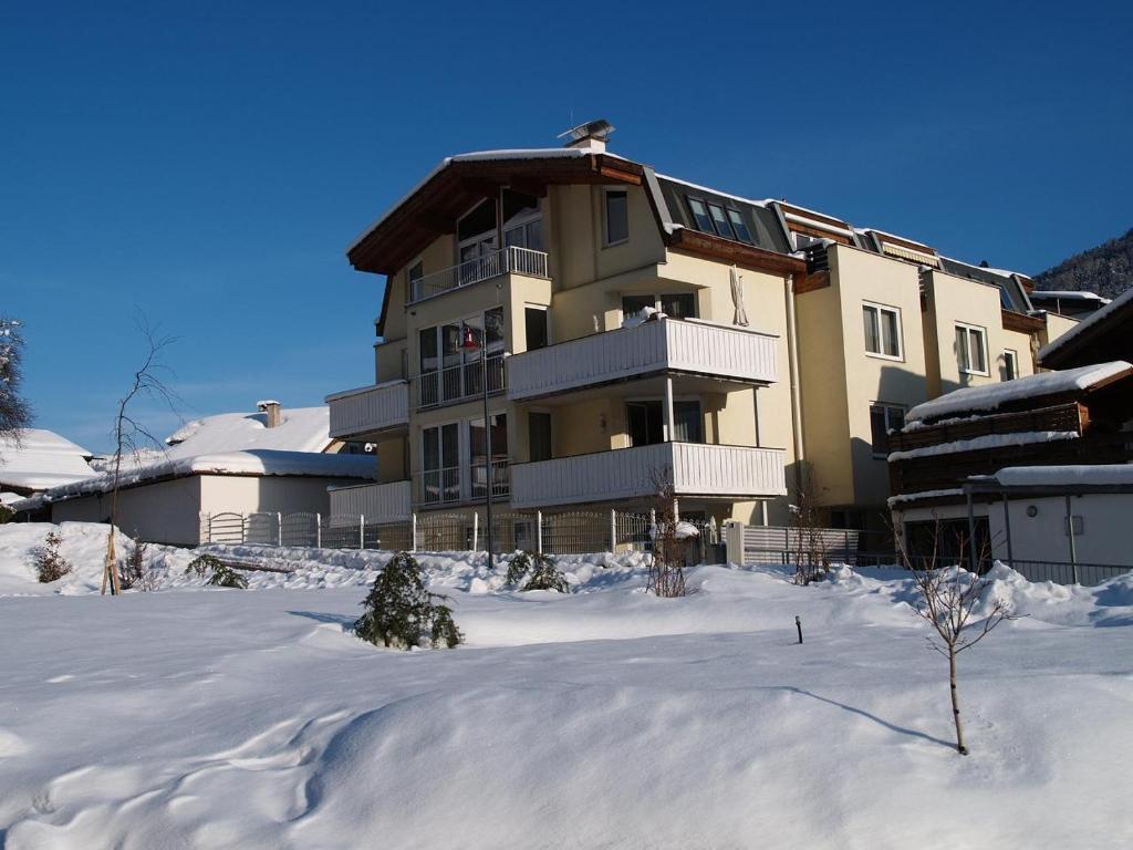 Appartements Am Kirchplatz Fulpmes Cameră foto